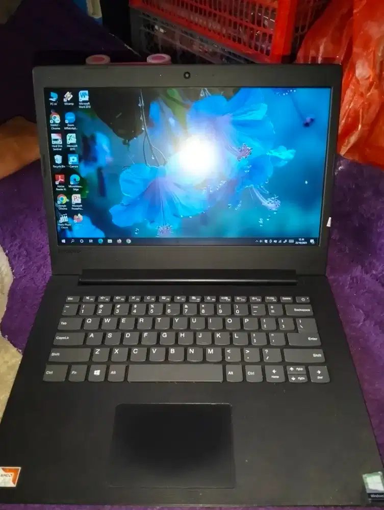 DIJUAL CEPAT LAPTOP LENOVO AMD A4 RADEON R3 SSD