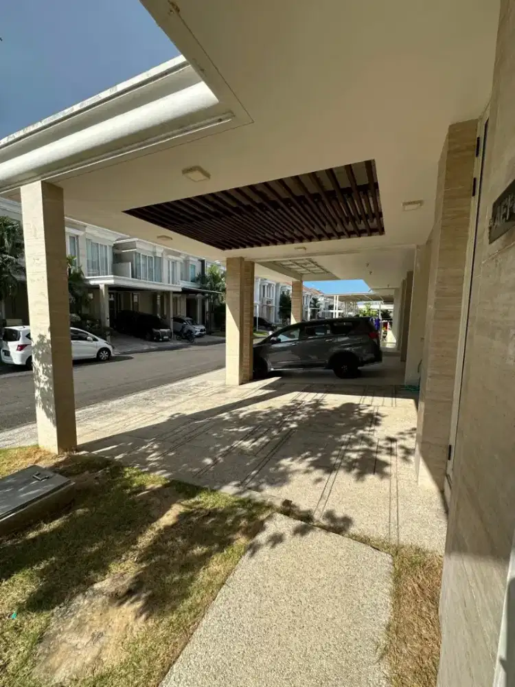 Disewakan Rumah Larizwood Pakuwon Indah Golf