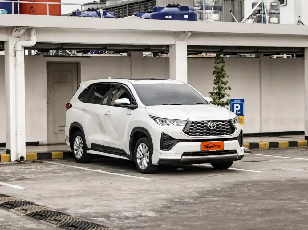 Toyota Kijang Innova 2023 Hybrid low km