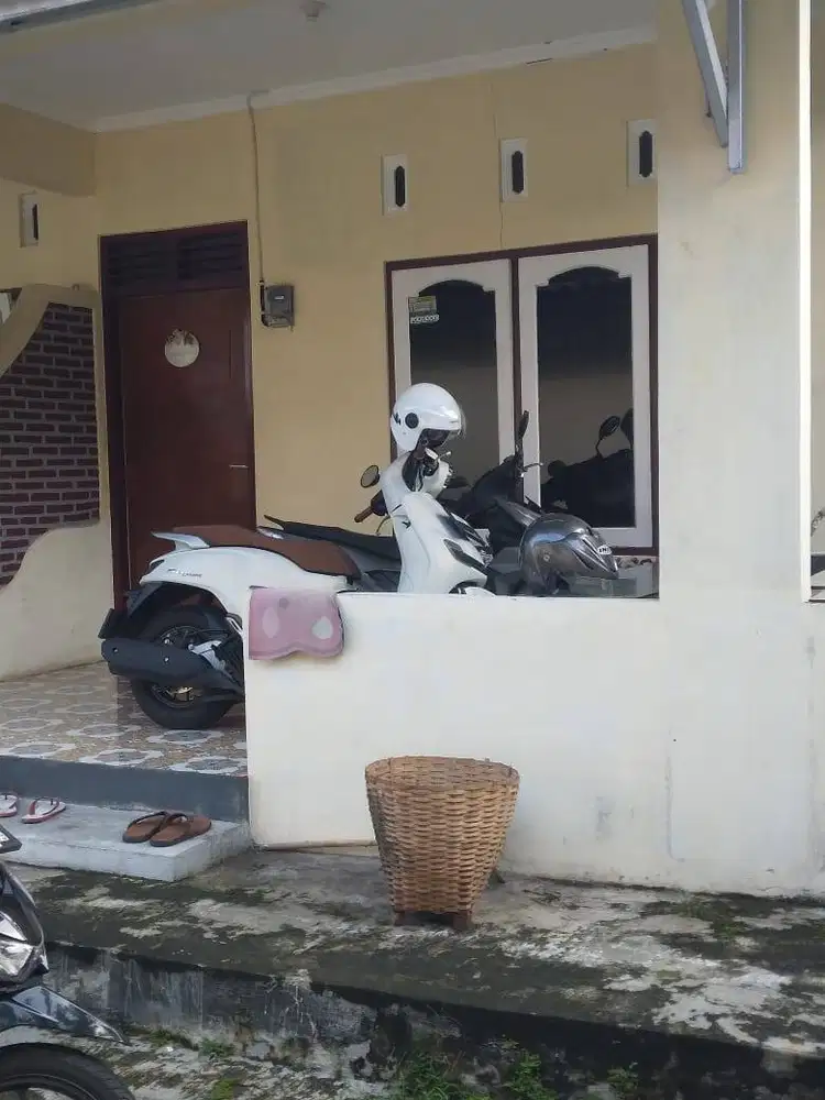 Disewakan rumah nyaman dan bersih