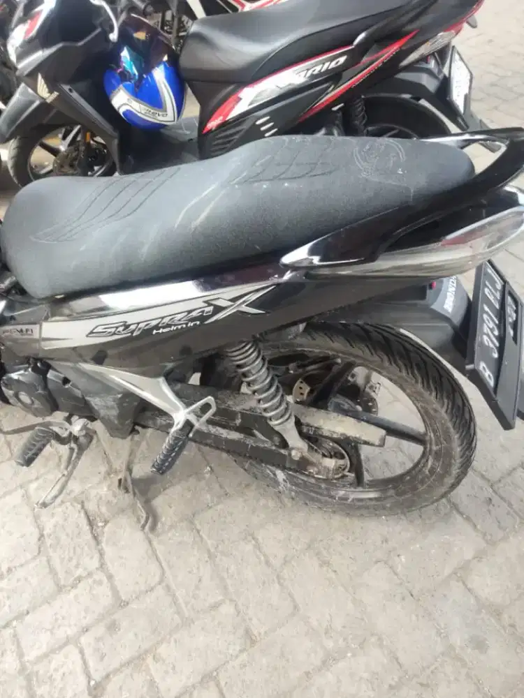 Dicari untuk dibeli motor Supra X injeksi atau karburator tahun 2012