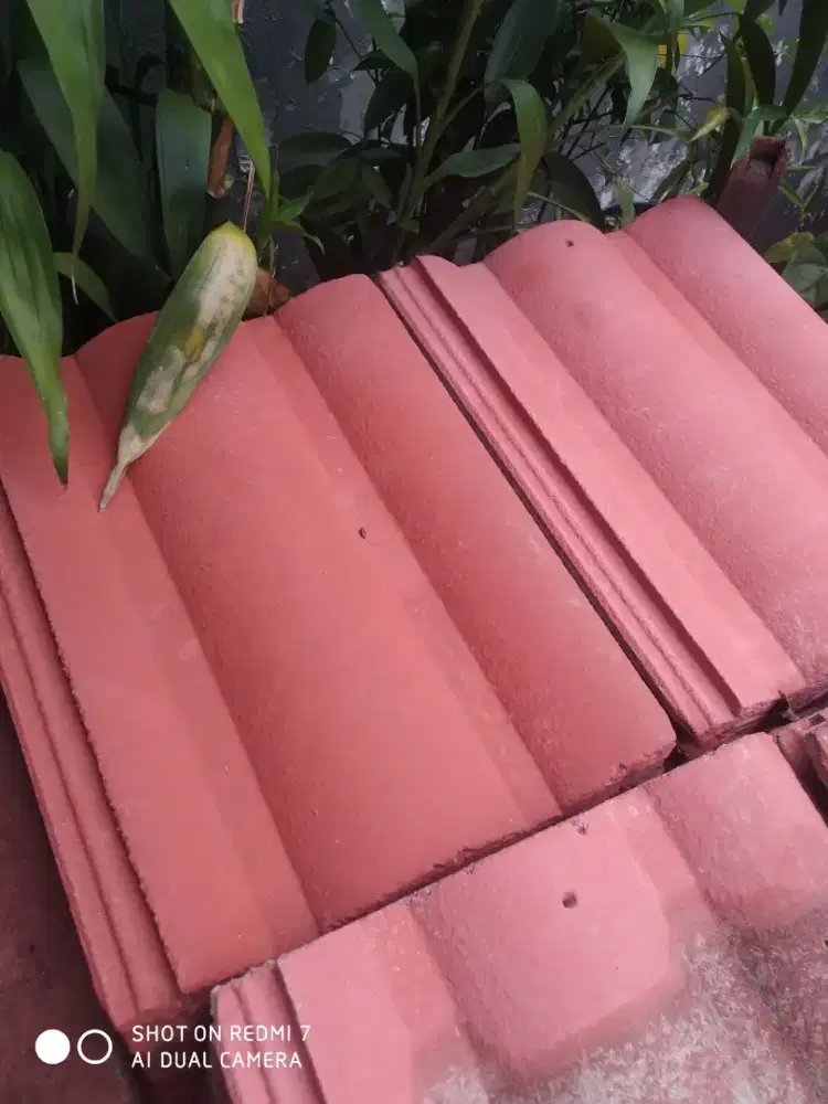 Genteng beton/ cor Monier