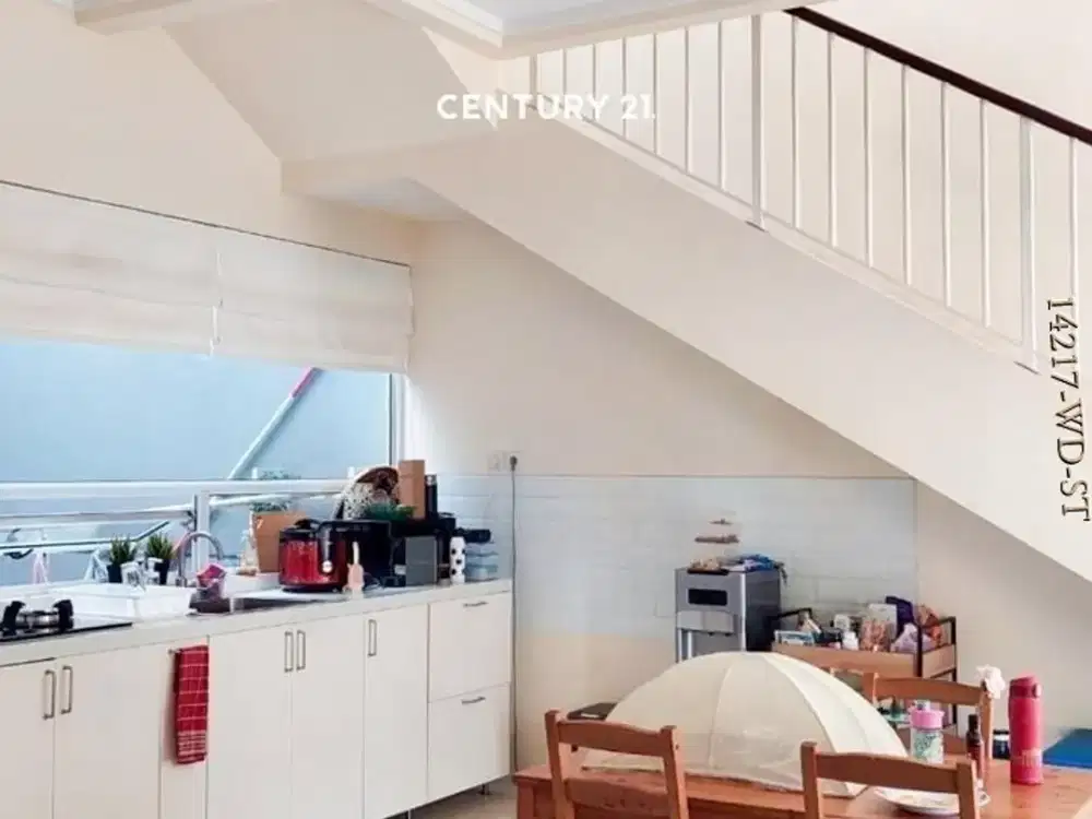 Rumah Terawat 2 Lantai Discovery Bintaro Jaya