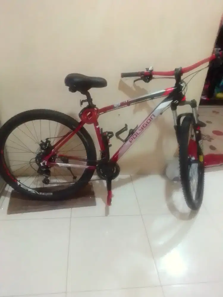 Sepeda MTB Polygon cascade 2