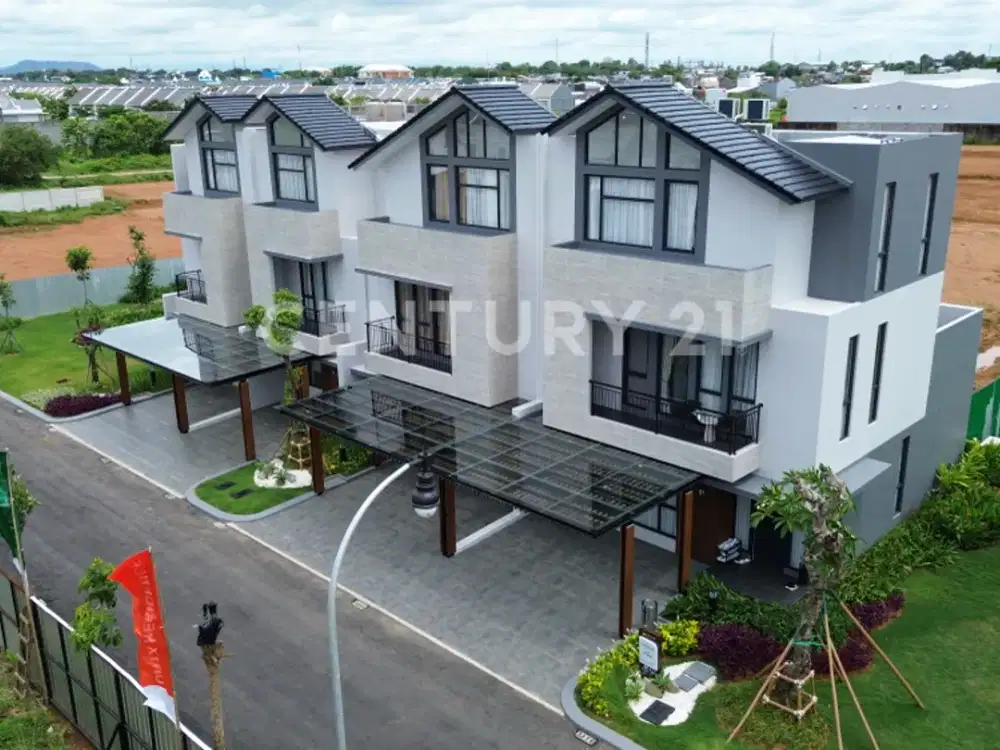 Rumah Dengan Attic Summarecon Mutiara Makassar Dekat Bandara Mks