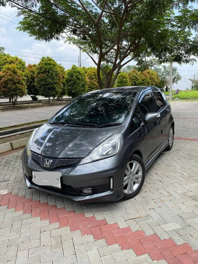 Honda Jazz RS GE8 1.5 AT 2012 Abu-abu