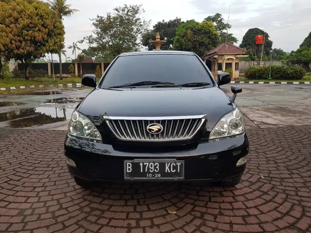 Toyota Harrier 2.4 L prem automatic 2012