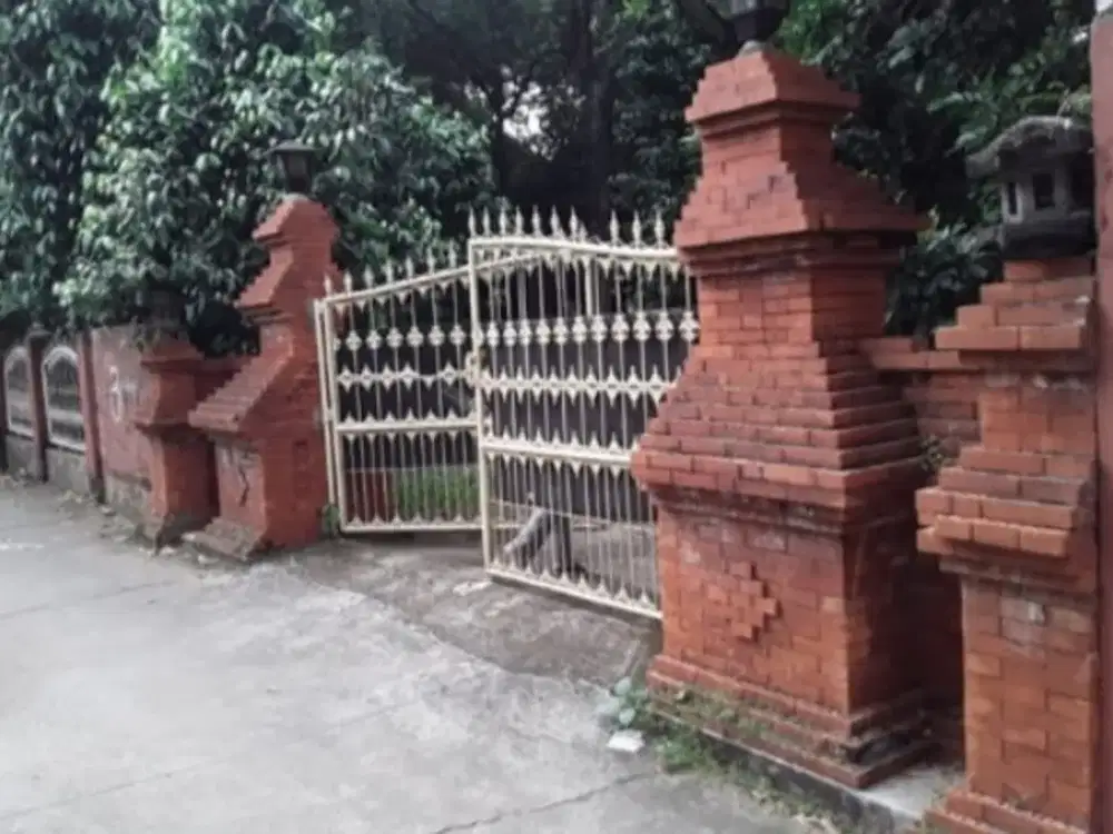 Tanah dan Bangunan (ada 40 kontrakkan) di Mustika Jaya Bekasi