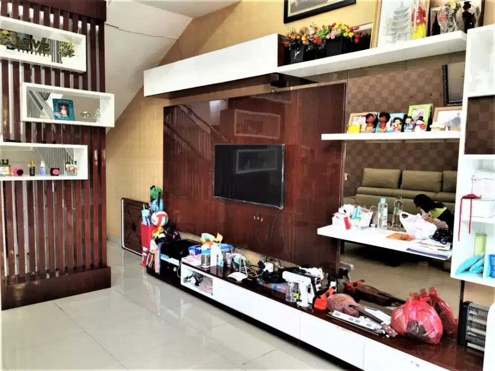 Rumah jalan besar kelapa nias kelapa gading