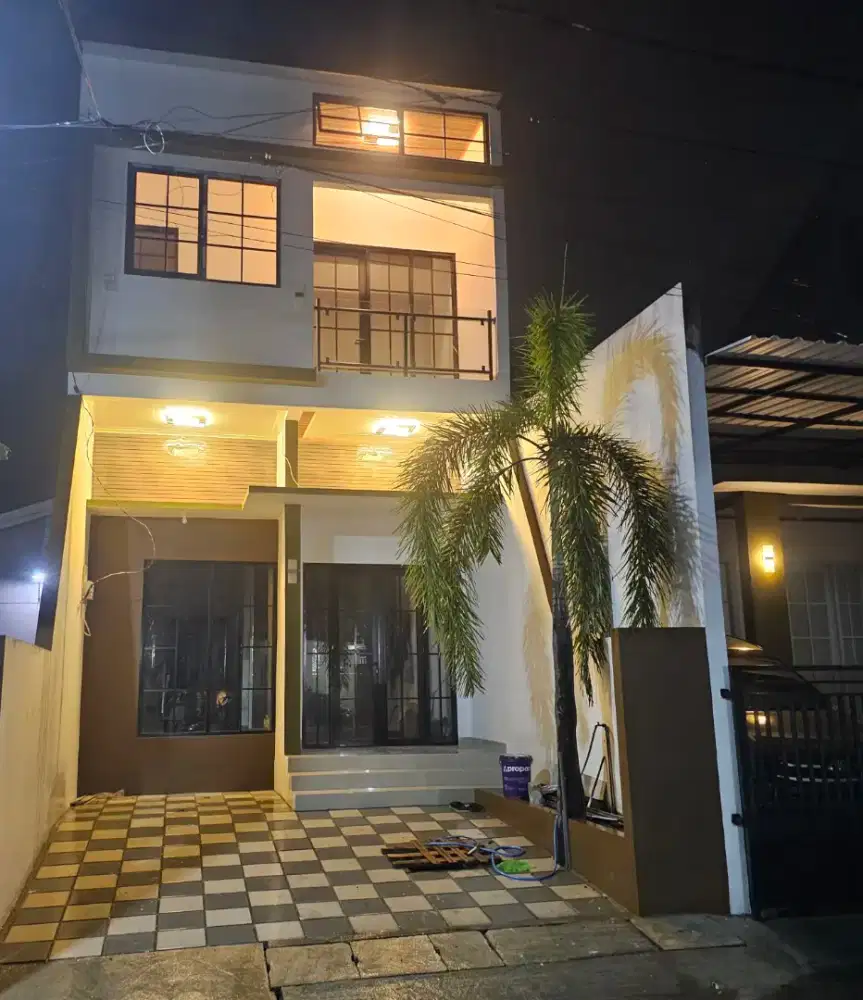 Rumah Baru 2 Lantai, HM, bisa KPR di Syuhada Permai, Semarang Timur