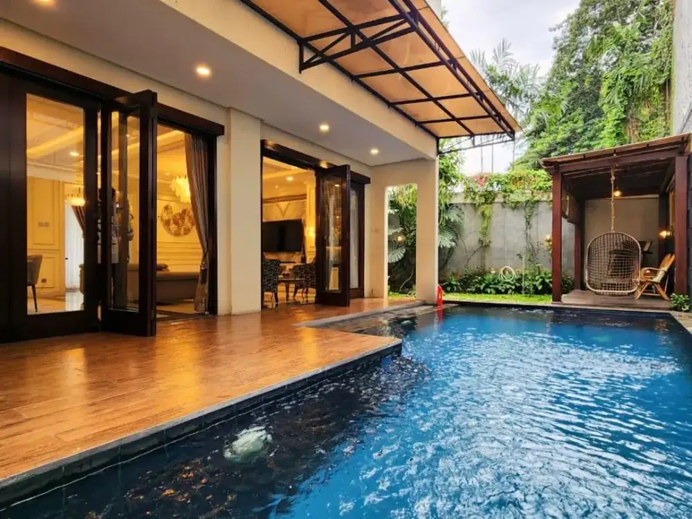 Rumah Modern Furnished Dalam Townhouse Eksklusif Area Kemang, Jakarta Selatan