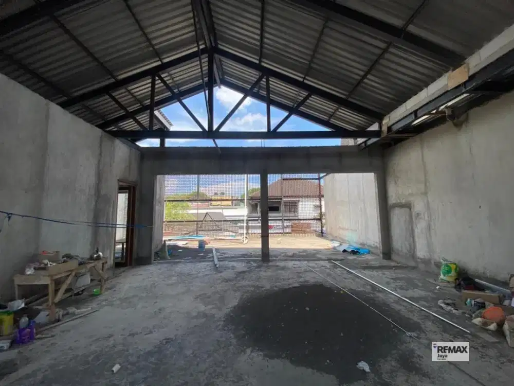 Commercial Space Excellent location For Rent In Seminyak