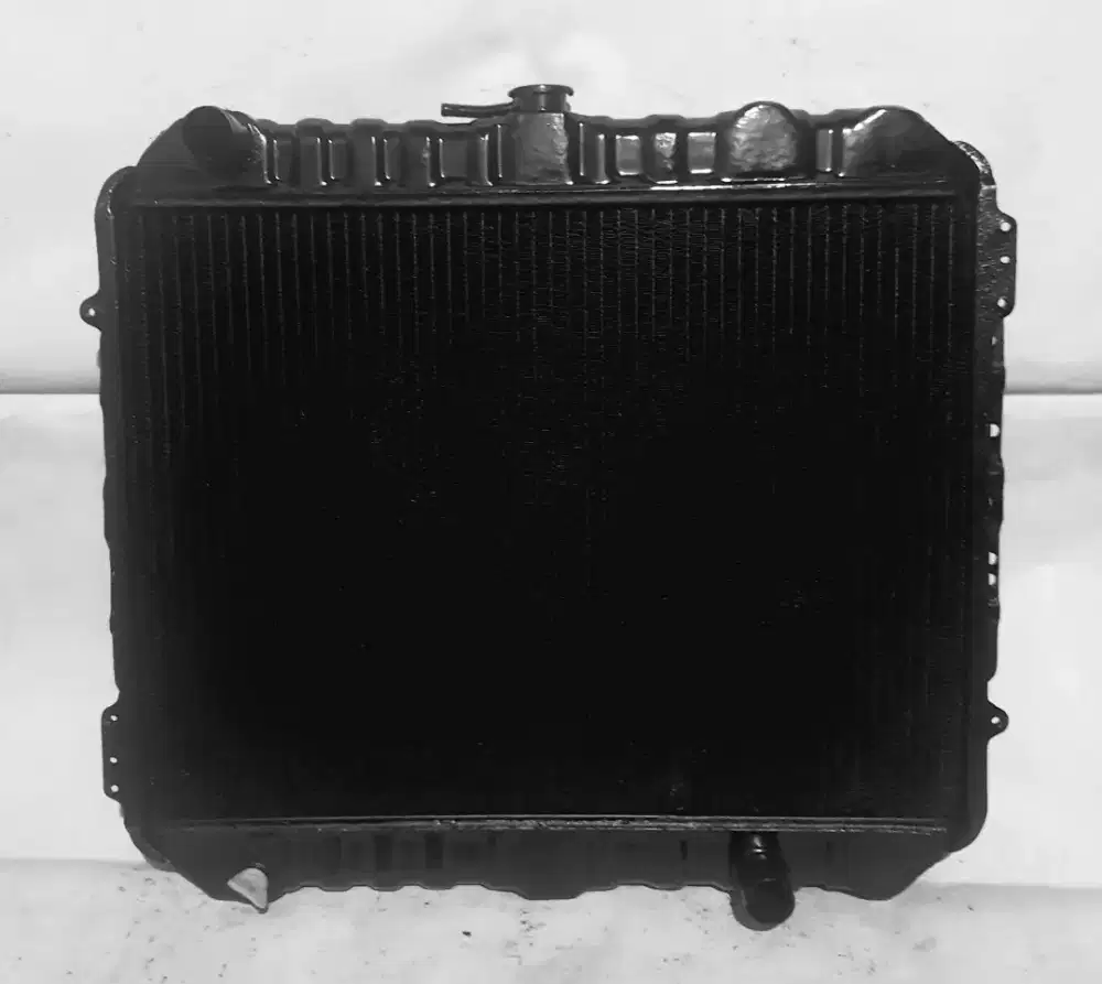 Radiator Isuzu Panther Kotak 2.5