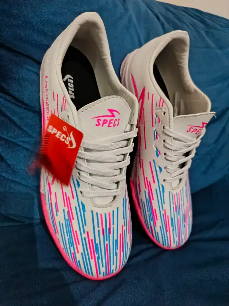 Sepatu Futsal Specs
Size 41