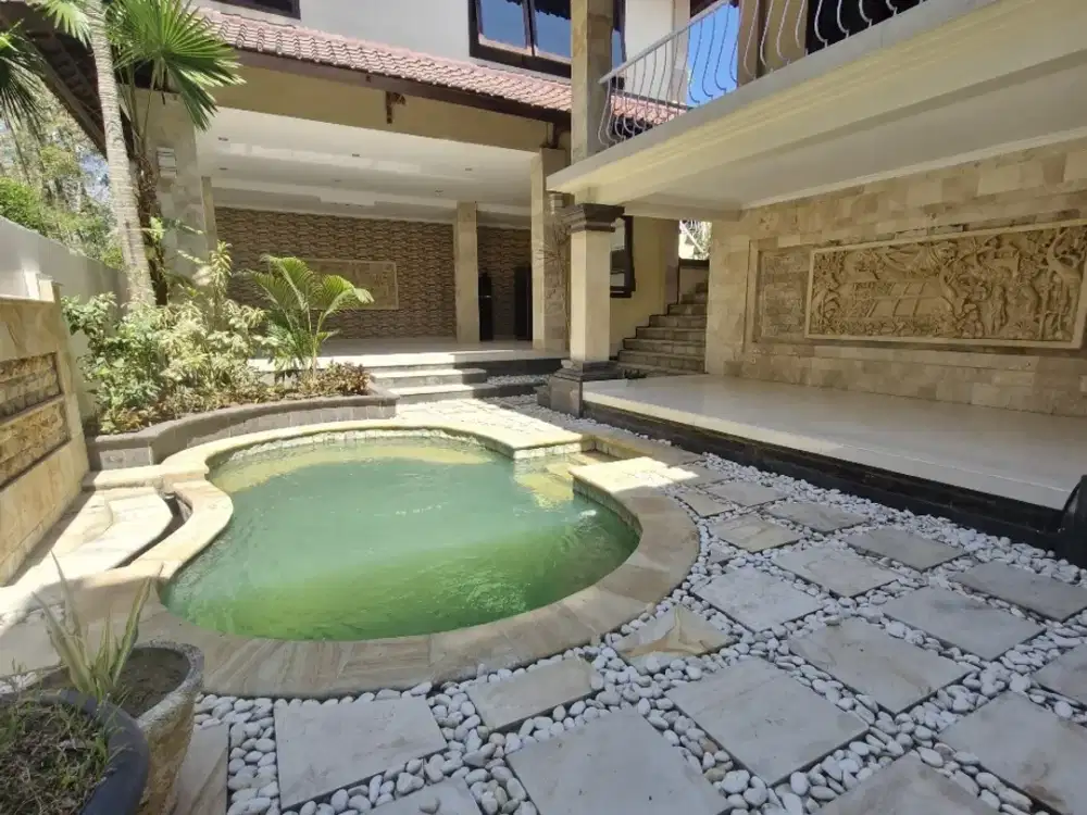 Dijual Villa Style Bali di Jl. Pantai Melasti - Jimbaran.