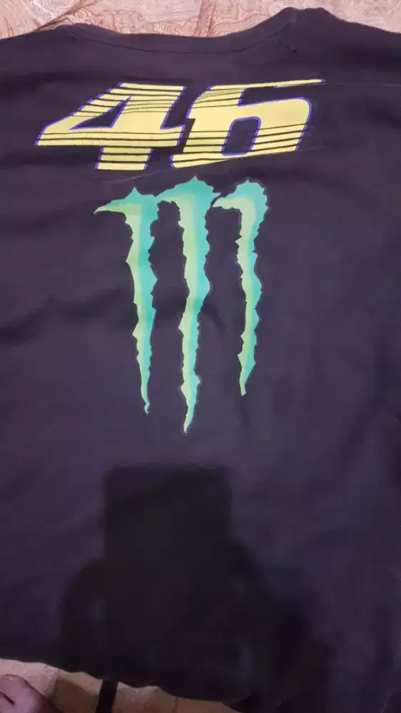 Uniqlo kaos motogp. Tag rossi