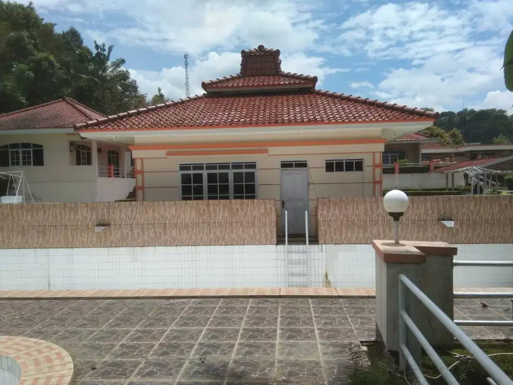 Cijapati Bandung Dijual Tanah kebun dan Villa Starategis