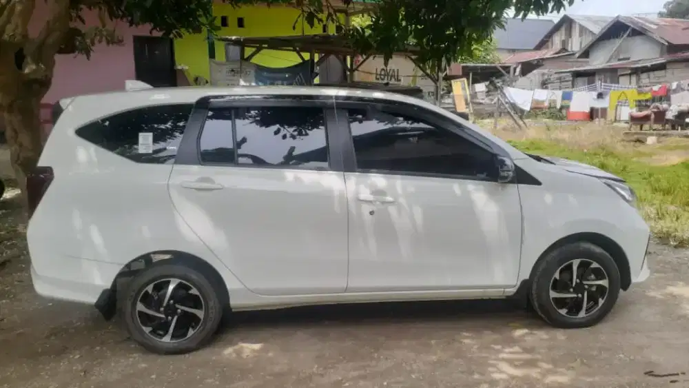 Daihatsu Sigra 1.2 R A/T