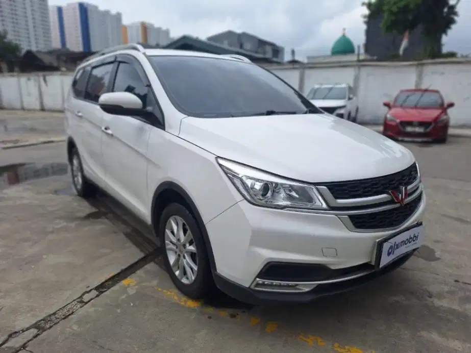 LOW DP Wuling Cortez 1.5S T Lux Bensin-AT 2020 TRA