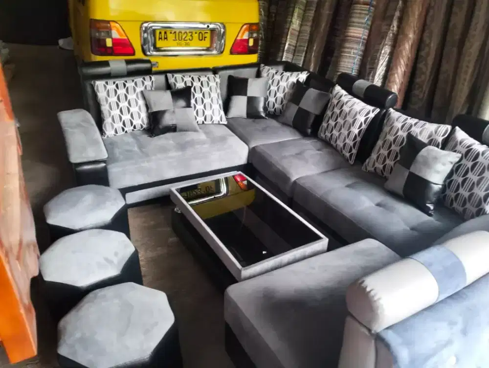 Sofa beranak abu hitam