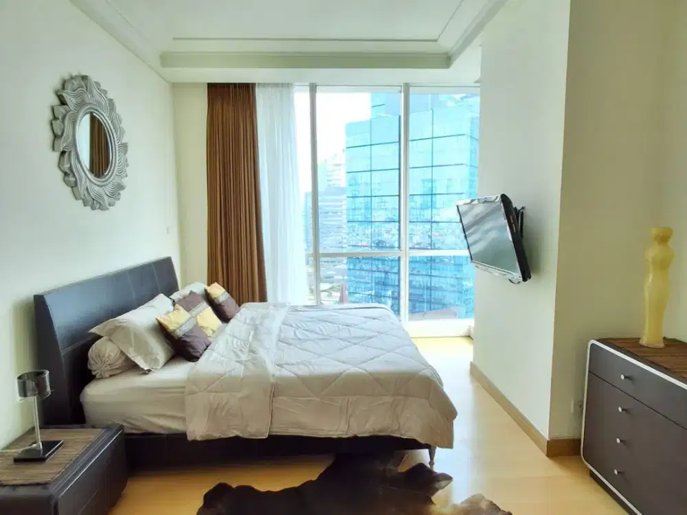 FOR SALE THE PEAK APARTMENT SUDIRMAN FLOOR 20 REGIS TOWER JAKARTA