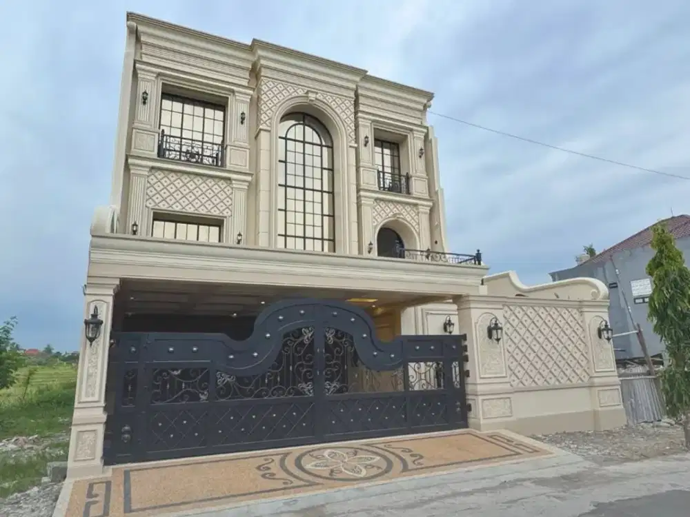 RUMAH MEWAH PUNYA LIFT, SEMI FURNISH + PRIVATE POOL TERJANGKAU KE TUGU JOGJA