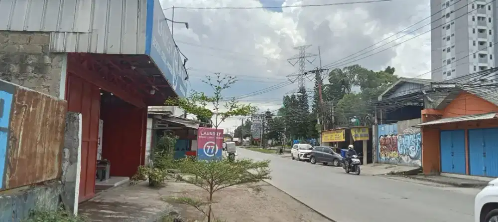 Rumah Tua Cocok untuk Usaha Hitung Tanah posisi Jalan Raya Wanaherang