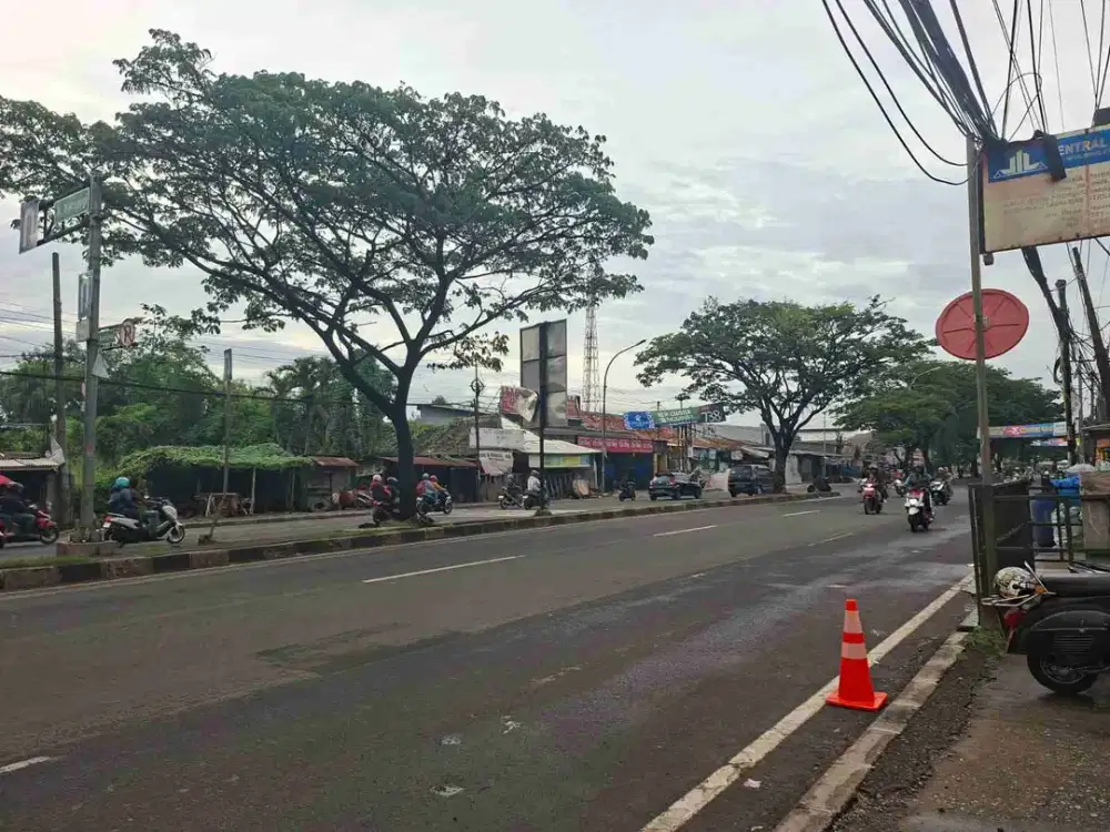 DISEWAKAN KAVLING KOMERSIAL DI PINGGIR JALAN RAYA ALTERNATIF CILEUNGSI, DERETAN KANTOR POLSEK!