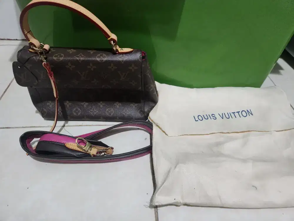 Louis Vuitton Pochette Métis