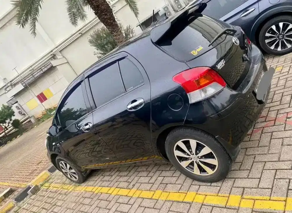 Toyota Yaris 2010 Bensin