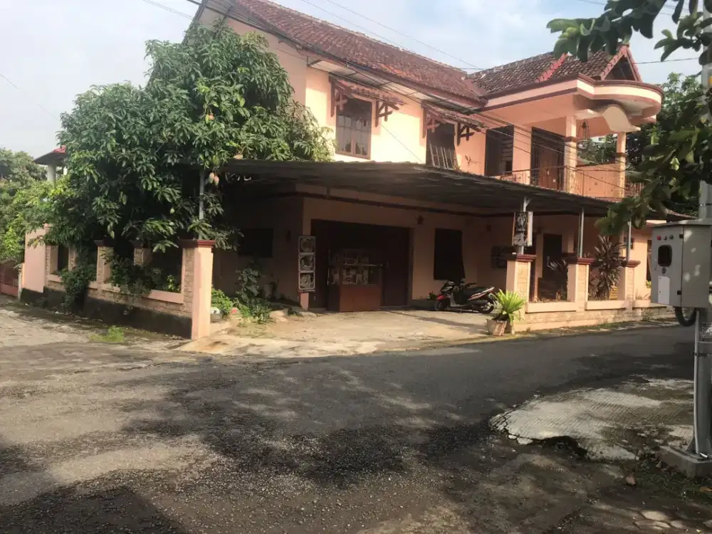 Rumah 2 lantai strategis dekat ring road ketandan