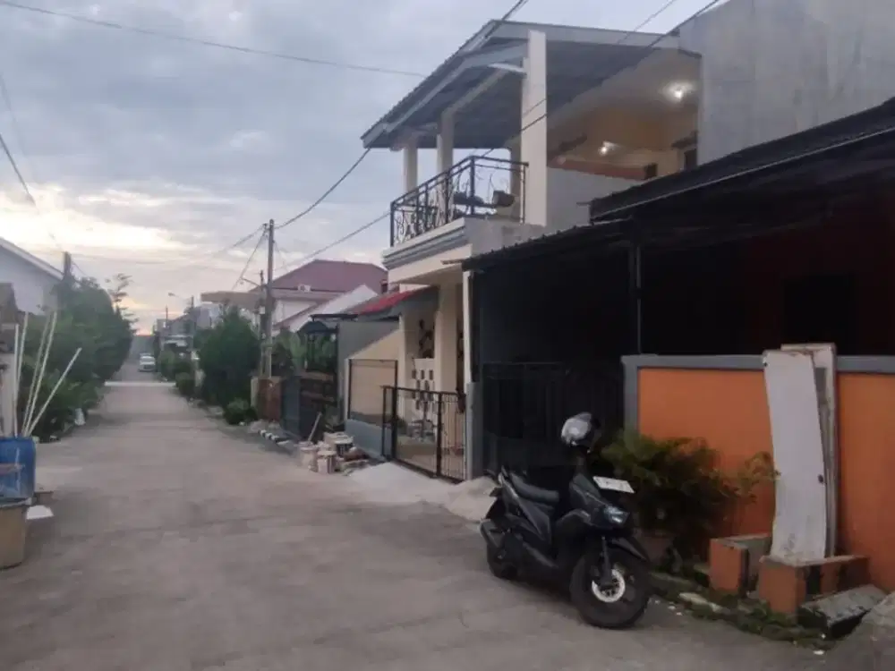 Di Sewakan Rumah 3Kamar Tidur di Raden Saleh Depok