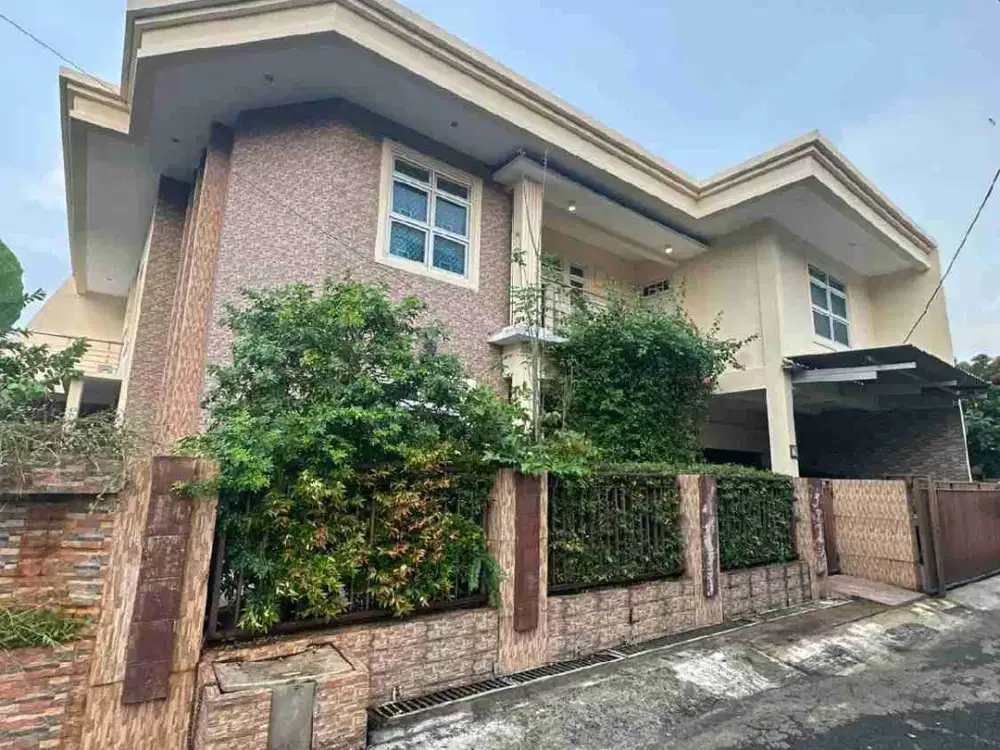 Rumah dijual dalam komplek tertib dan tenang ditambah lagi strategis