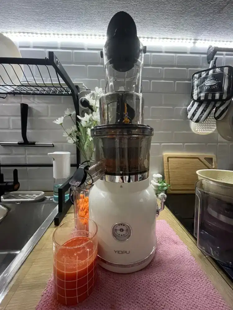 Slow Juicer Besar YIDPU
