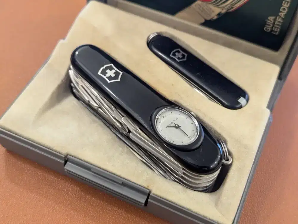 Victorinox Supertimer Set Swiss Army Pisau Multi Guna Lipat Oitdoor