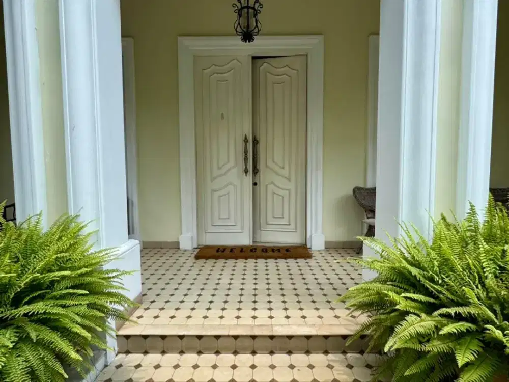 Rumah Klasik Kolonial Premium Dekat MRT Cipete Raya – Jakarta Selatan