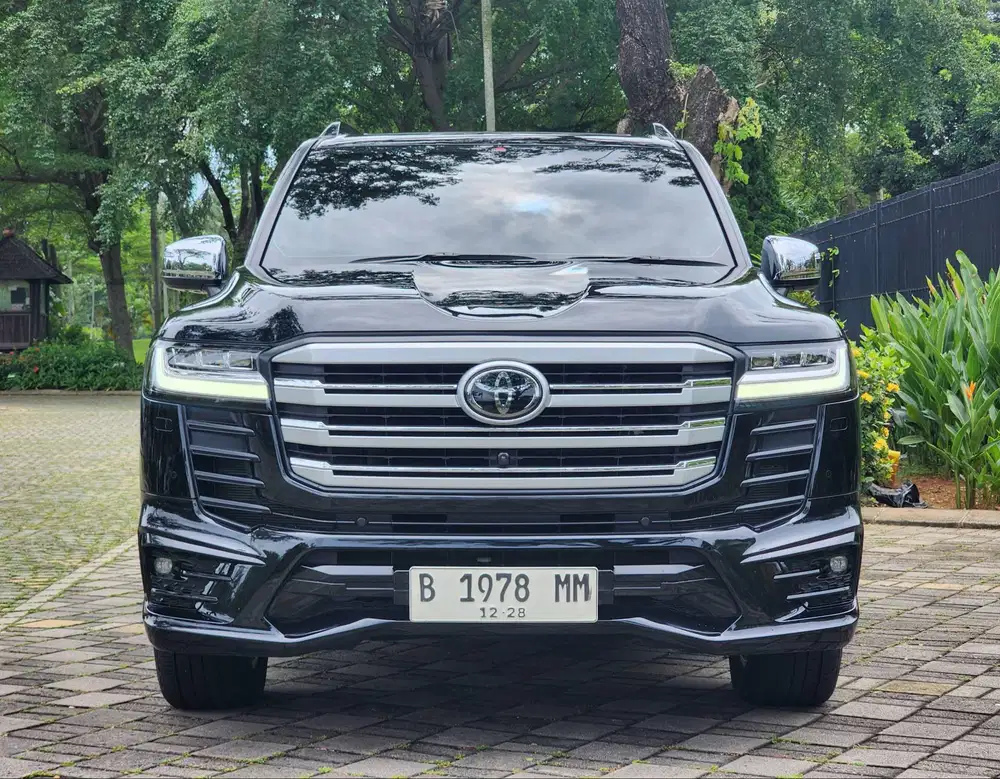 KM.7.RB ANTIK| LAND CRUISER VXR 300 ATPM 2023 HITAM PERFECT!! VXR300