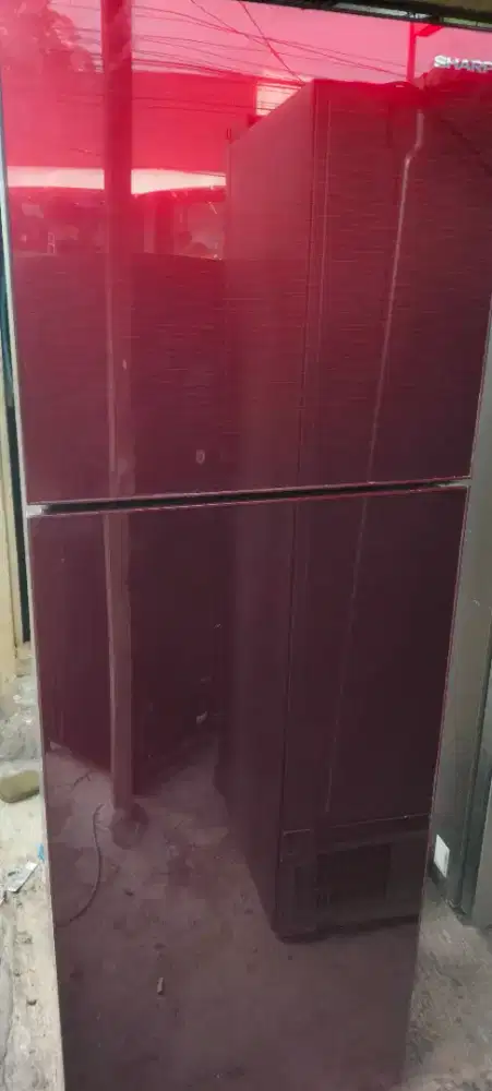 Kulkas 2 pintu merk SHARP