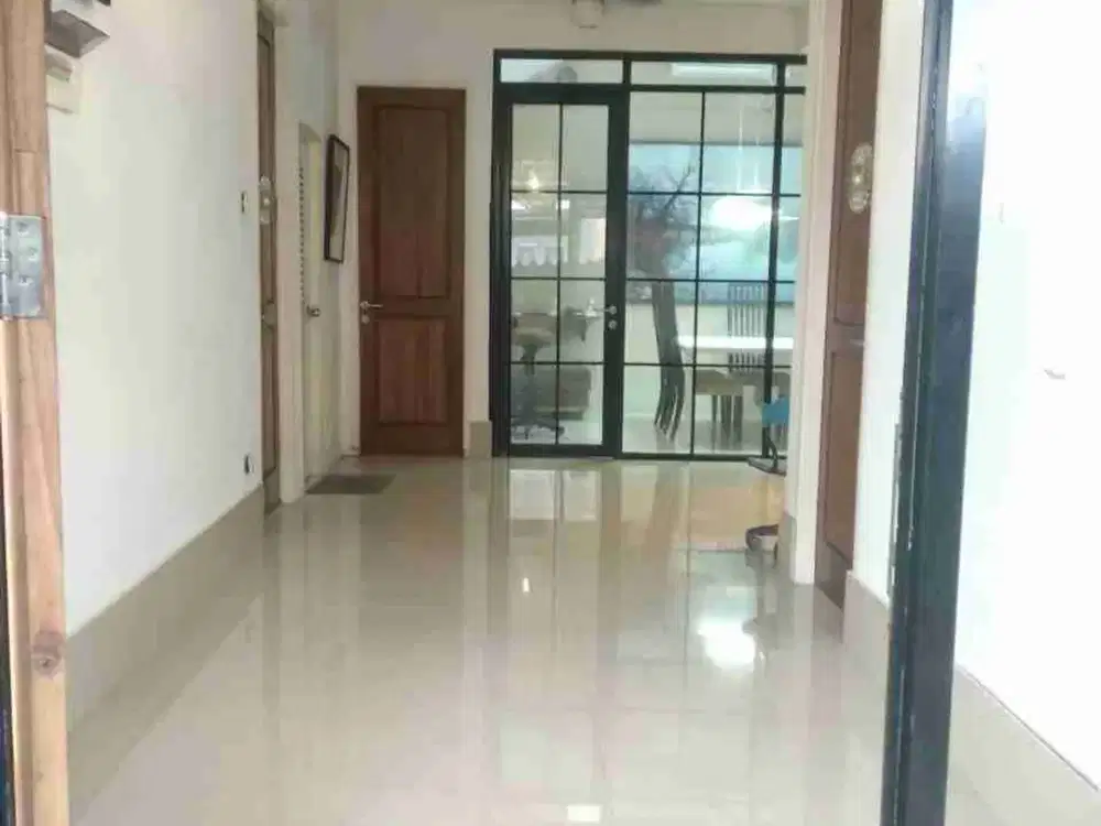 Di jual rumah 2 lantai di bintaro sektor 9 harga terbaik