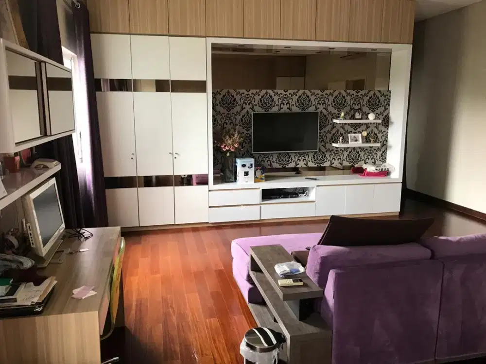 Rumah Crown Golf PIK DIJUAL Ukuran 10x33 Full Furnish BISA KPR