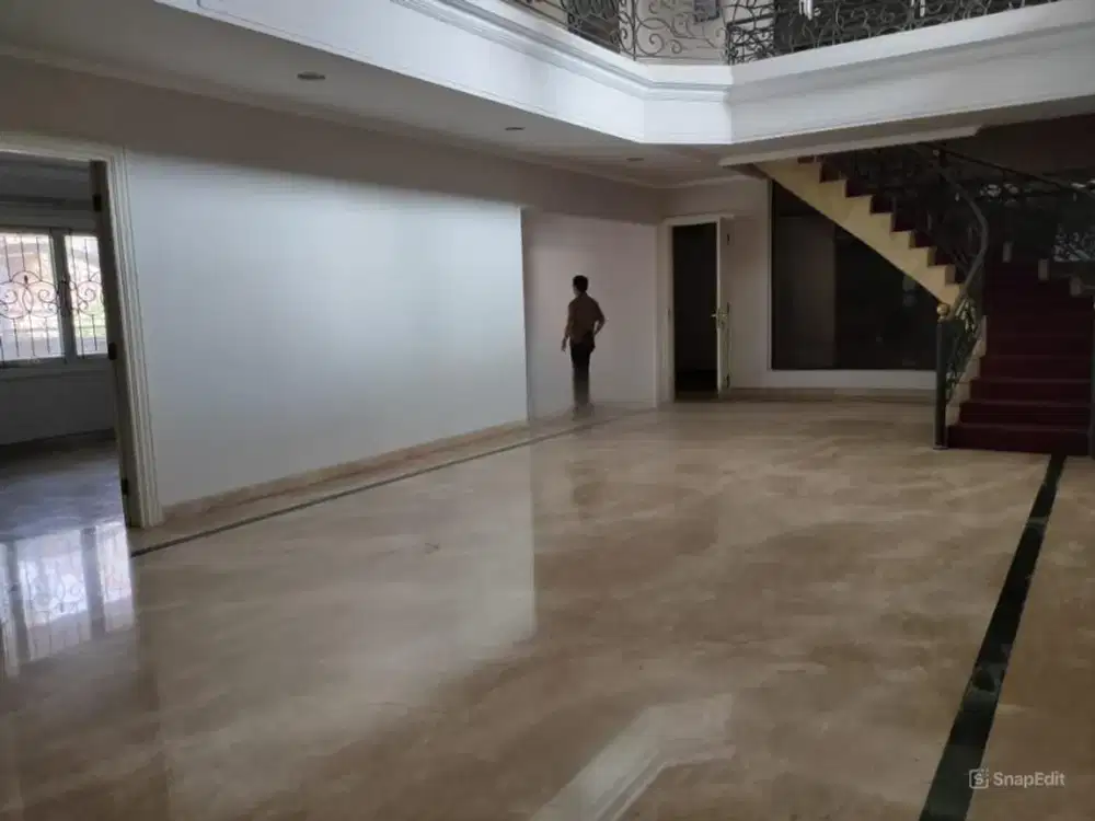 Rumah Mewah Dharmahusada Indah Dekat Nol Jalan Raya Dharmahusada