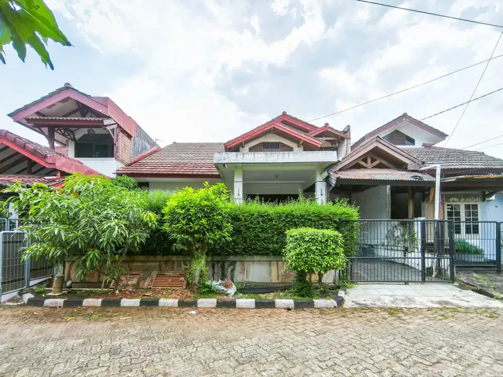 Rumah Strategis 12 Mnt ke Cibubur Junction 2 Lantai Siap Huni J-36689