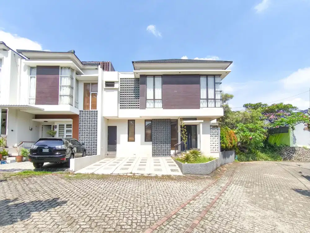 Rumah 4 Kamar SHM 15 Menit ke Stasiun Jurang Mangu Hadap Timur J-36781