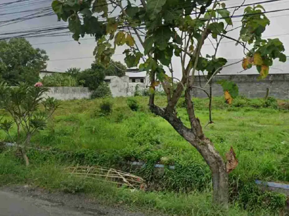 Di sewakan murah lahan pinggir jalan dI jl.Adi sumarmo Solo