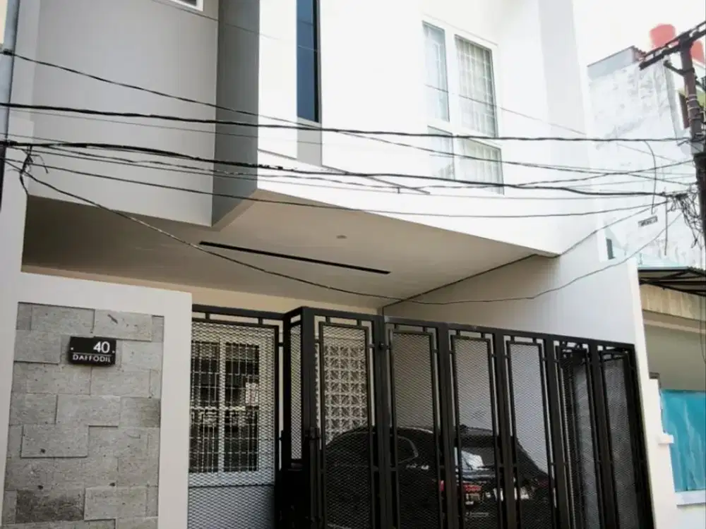 Di Jual Rumah Baru  3 Lantai Lokasi Strategis di Pademangan, Jakarta Utara
