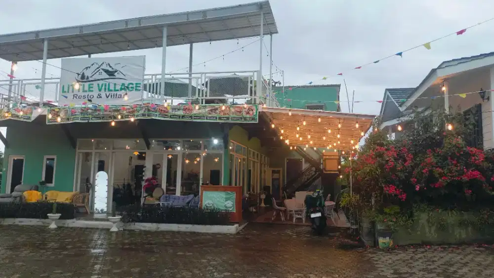 Di Jual Resto mewah 2 lantai dan 2 Villa Cantik di Kuningan Jabar