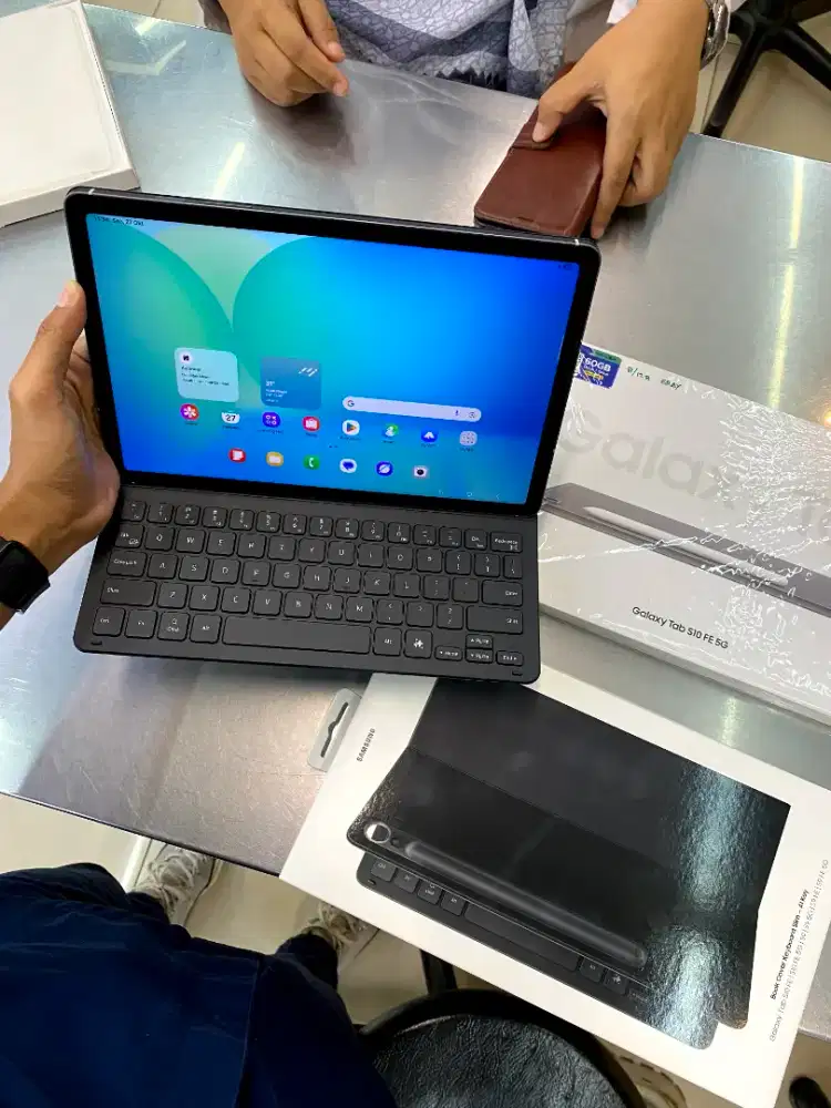 READY STOK dapet keyboard langsung beli S10 FE FREE adaptor  NEW SEIN