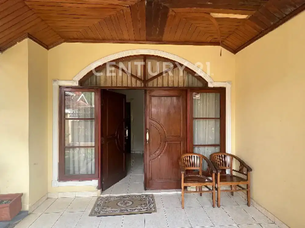 Rumah Keluarga Di BSD Dekat Sekolah Solideo