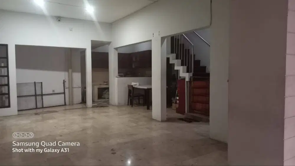 Ruko Bagus 3 Lantai Strategis di Sayap Pasteur Bandung