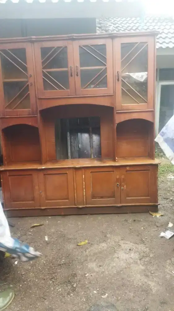 lemari tv / lemari mainan